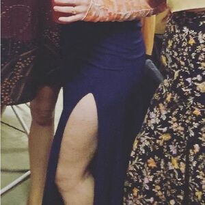 Formal slit skirt with small trail